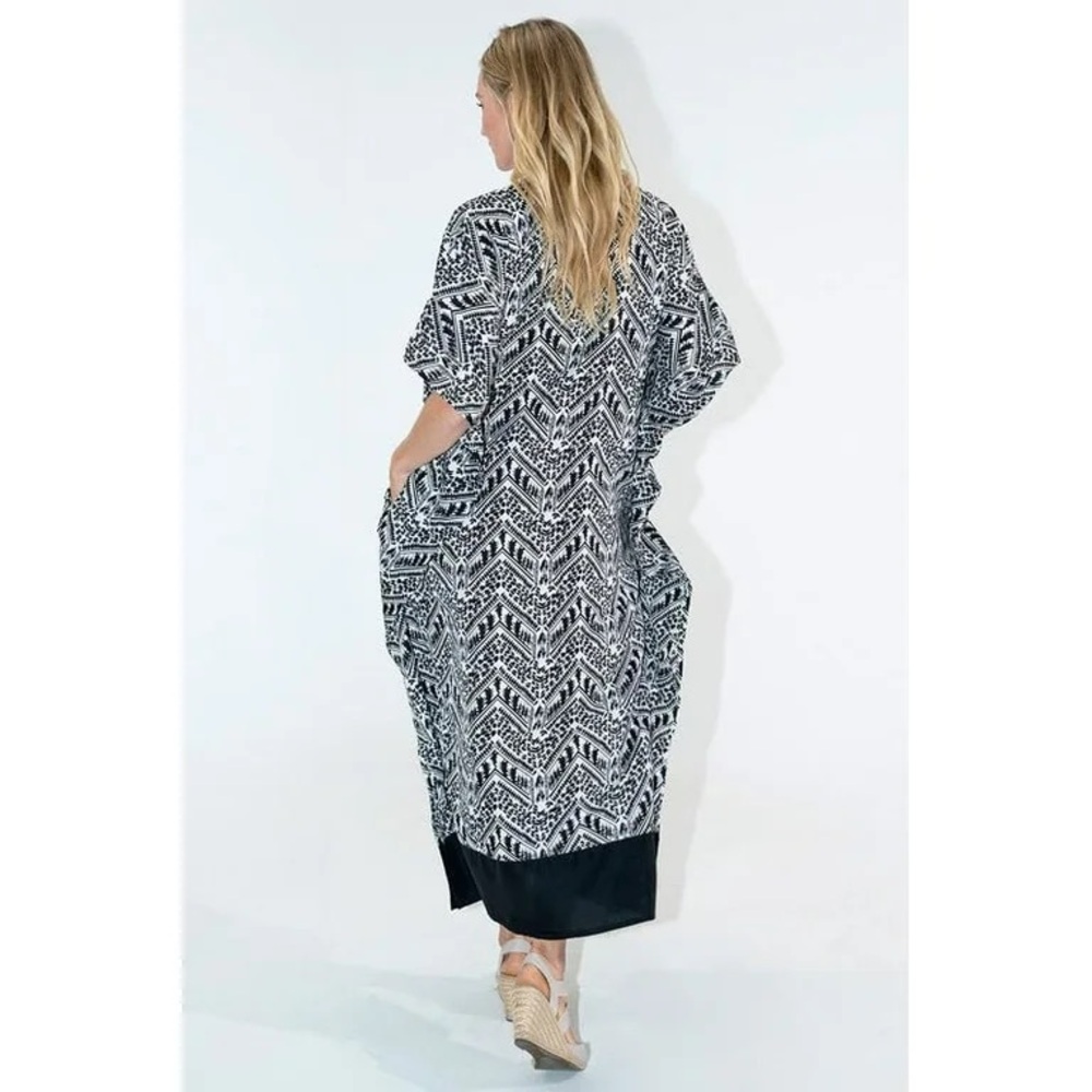 Miss Lavish London Black and White Caftan Dress sz 20-24